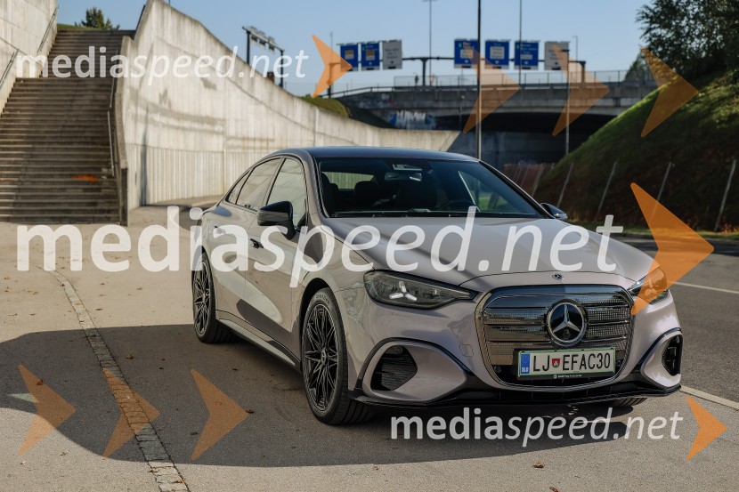 Novinarska konferenca za električni razred C