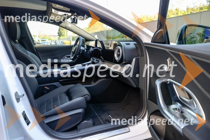 Novinarska konferenca za električni razred C