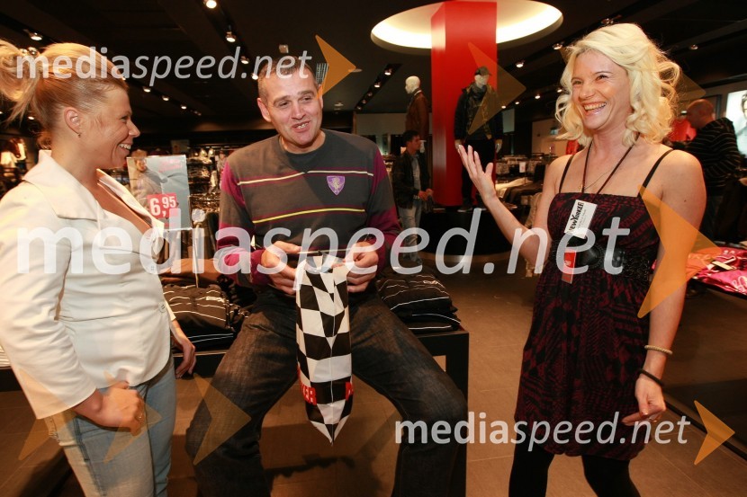 Majda Vrhovnik, PR trgovine New Yorker in direktorica M.V. d.o.o., Slavko Kotnik, nekdanji košarkar in Danijela Nikolič, prodajalkaNew Yorker, odprtje prenovljene trgovine v Cityparku Ljubljana