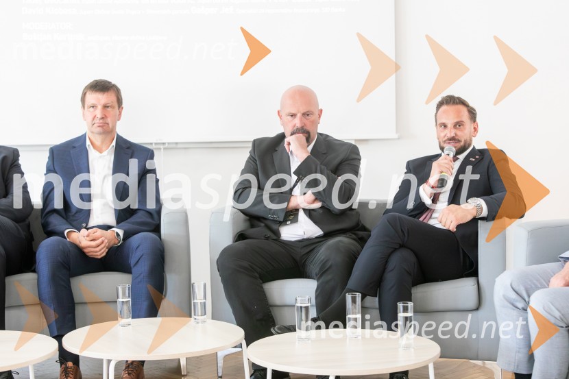 mag. Branko Kidrič, župan, Občina Rogaška Slatina;  Peter Ložar, župan občine Terzin, član SOS;  David  Klobasa, župan Občine Sveta TrojicaObčina Sveta Trojica v Slovenskih goricah z nagrado Zlati kamen 2026 za razvojno najprodornejšo občino Slovenije!