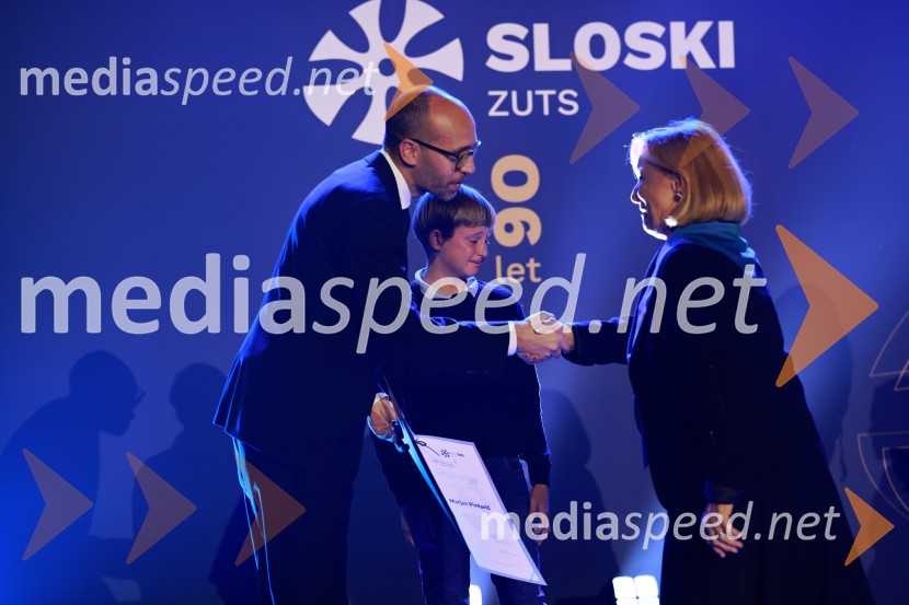 90 let ZUTS - Združenje učiteljev in trenerjev smučanja Slovenije