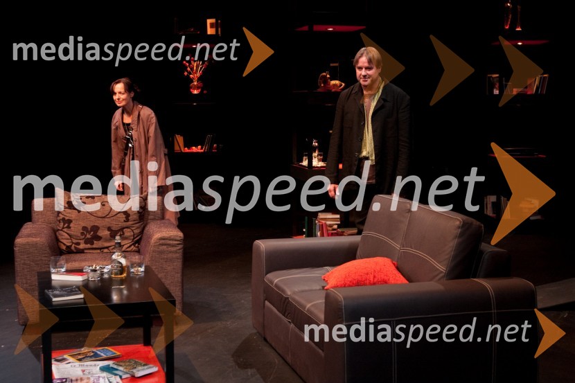 Bernarda Oman, igralka in Jožef Ropoša, igralec, poklonMali zakonski zločini, premiera drame v MGL