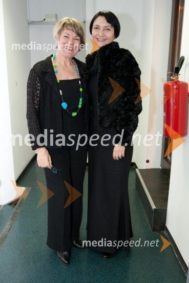 Marijana Jaklič Klanšek, pomočnica direktorice in Petra Pogorevc, dramaturginjaMali zakonski zločini, premiera drame v MGL