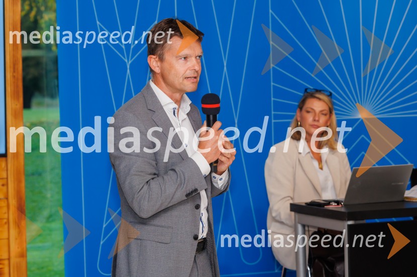 Predstavitev reprezentanc Slovenske smučarske zveze za sezono 2026/2027