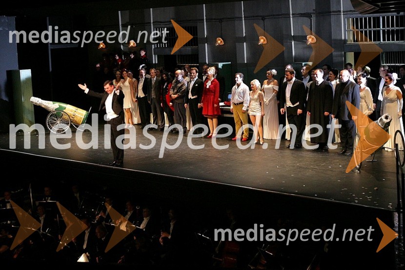 Simon Robinson, dirigentNetopir, premiera operete v SNG Maribor