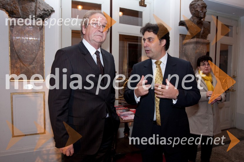 Ivo Ban, ravnatelj SNG Drama Ljubljana in Mitja Bervar, v.d. ravnatelj Opere in baleta LjubljanaGledališki direktor/Ženitna pogodba, premiera opere SNG Opera in balet Ljubljana