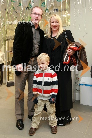 Matjaž Šteblaj, Slowatch, njegova življenjska sopotnica Tjaša Šolar in njun sin BlažMothercare, otvoritev trgovine v BTC Ljubljana