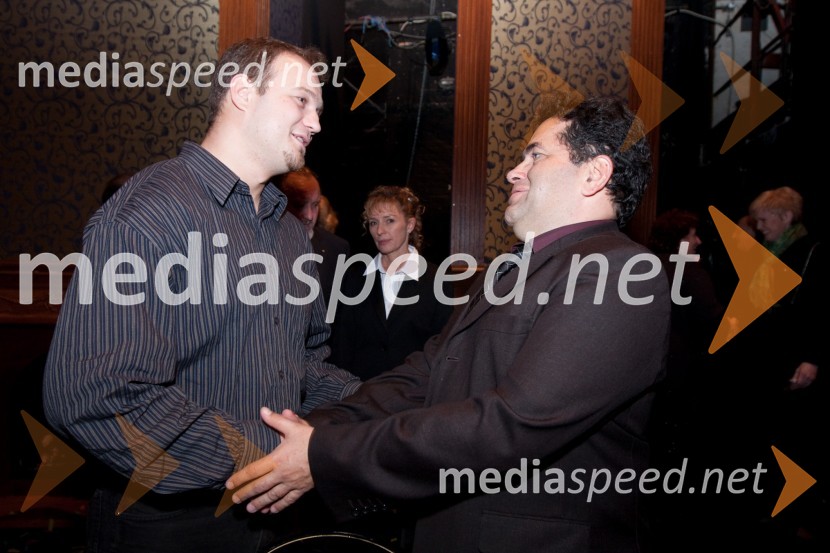 Matej Vovk, operni pevec in Andrej Debevec, operni pevecGledališki direktor/Ženitna pogodba, premiera opere SNG Opera in balet Ljubljana