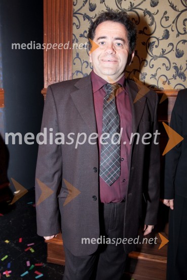 Andrej Debevec, operni pevecGledališki direktor/Ženitna pogodba, premiera opere SNG Opera in balet Ljubljana