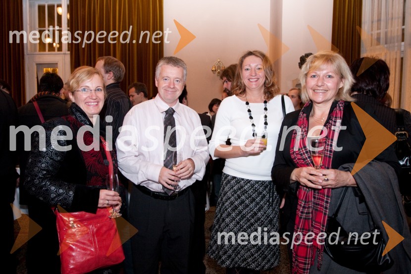 Sonja Cimerman, direktorica KD group, Janez Rozman, vodja trženja v SNG Opera Balet Ljubljana, Sonja Podobnik, poslovna sekretarka v Žito Gorenjka d.d. in Janja Pikš, javna naročila v SNG Opera Balet LjubljanaGledališki direktor/Ženitna pogodba, premiera opere SNG Opera in balet Ljubljana