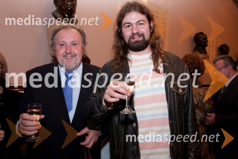 Zdravko Perger, operni pevec in Jure Počkaj, operni pevecGledališki direktor/Ženitna pogodba, premiera opere SNG Opera in balet Ljubljana