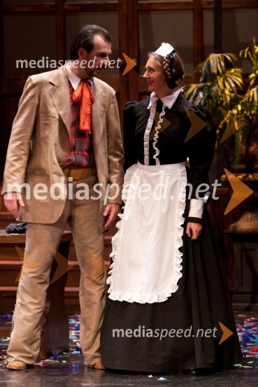 Robert Vrčon, operni pevec in Elena Dobravec, operna pevkaGledališki direktor/Ženitna pogodba, premiera opere SNG Opera in balet Ljubljana