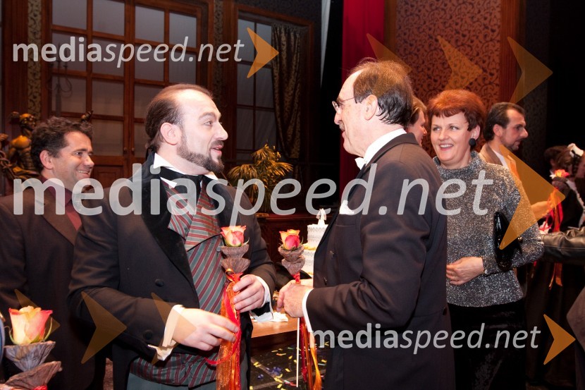 Jože Vidic, operni pevec in Igor Švara, dirigentGledališki direktor/Ženitna pogodba, premiera opere SNG Opera in balet Ljubljana