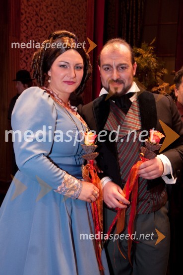 Urška Žižek, operna pevka in Jože Vidic, operni pevecGledališki direktor/Ženitna pogodba, premiera opere SNG Opera in balet Ljubljana