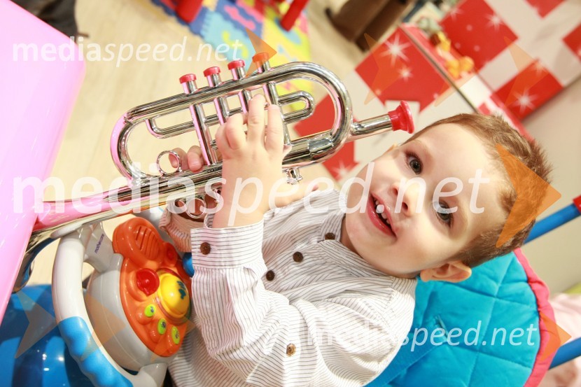 Bor, sin Barbare Plavec BrodnjakMothercare, otvoritev trgovine v BTC Ljubljana