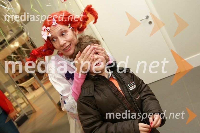 Katja Mlakar kot Pika Nogavička in ...Mothercare, otvoritev trgovine v BTC Ljubljana