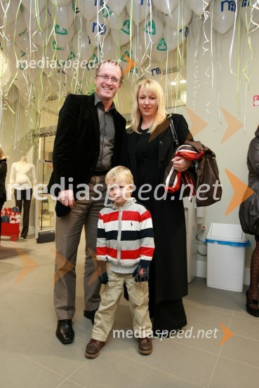 Matjaž Šteblaj, Slowatch, njegova življenjska sopotnica Tjaša Šolar in njun sin BlažMothercare, otvoritev trgovine v BTC Ljubljana