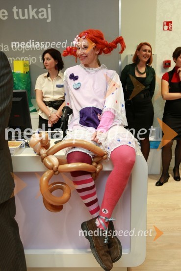 Katja Mlakar kot Pika NogavičkaMothercare, otvoritev trgovine v BTC Ljubljana