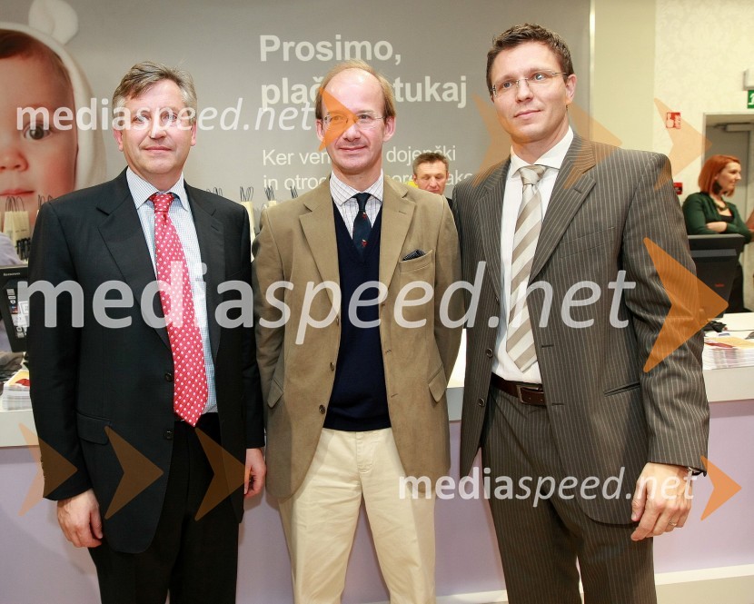 ..., Andrew Page, veleposlanik Velike Britanije in Damjan Kralj, BTC d.d., direktor poslovne enote LjubljanaMothercare, otvoritev trgovine v BTC Ljubljana