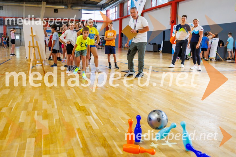 Športno dopoldne z Vesno Ponorac razgibalo učence OŠ Škofije