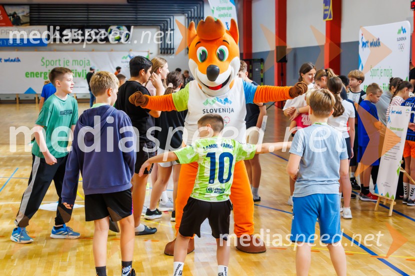 Športno dopoldne z Vesno Ponorac razgibalo učence OŠ Škofije