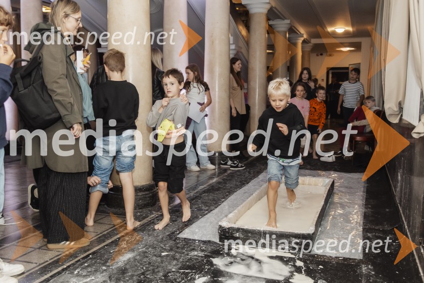 Festival Hokus Pokus s Klemnom Janežičem navdušil mlade raziskovalce