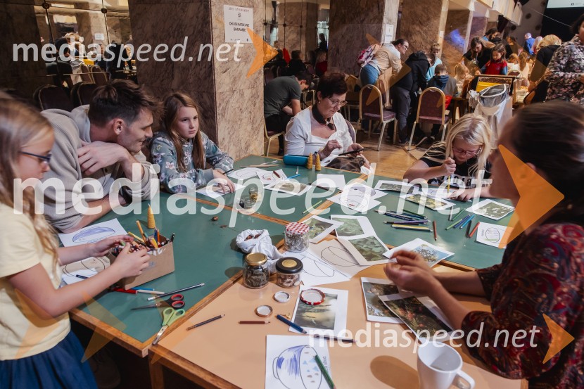 Festival Hokus Pokus s Klemnom Janežičem navdušil mlade raziskovalce