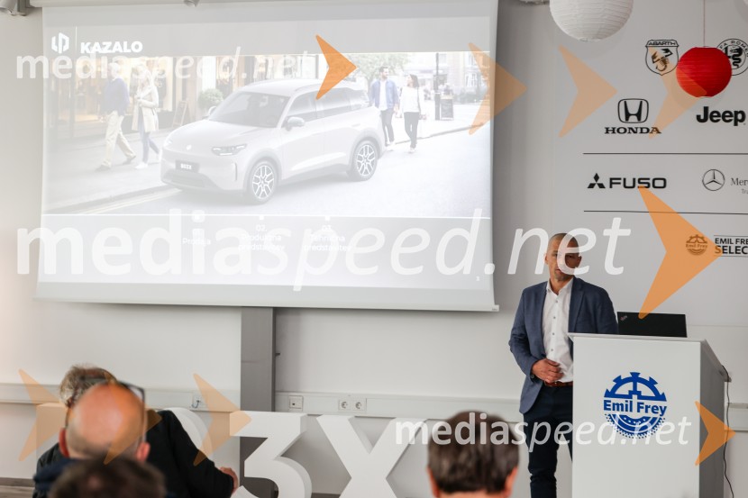 Leapmotor B03X, slovenska predstavitev