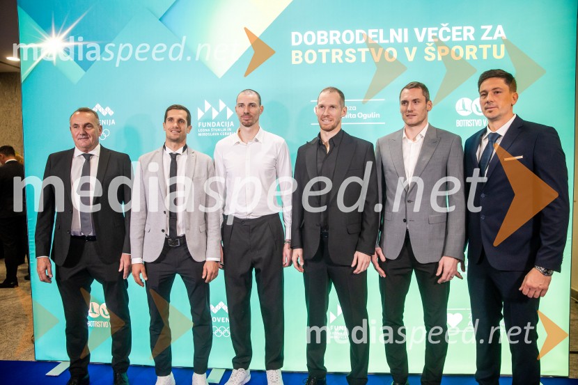 Dobrodelni večer OKS-ja z odbojkarjem Tinetom Urnautom