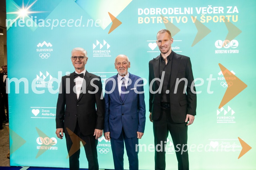 Dobrodelni večer OKS-ja z odbojkarjem Tinetom Urnautom