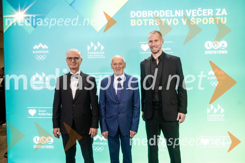 Dobrodelni večer OKS-ja z odbojkarjem Tinetom Urnautom