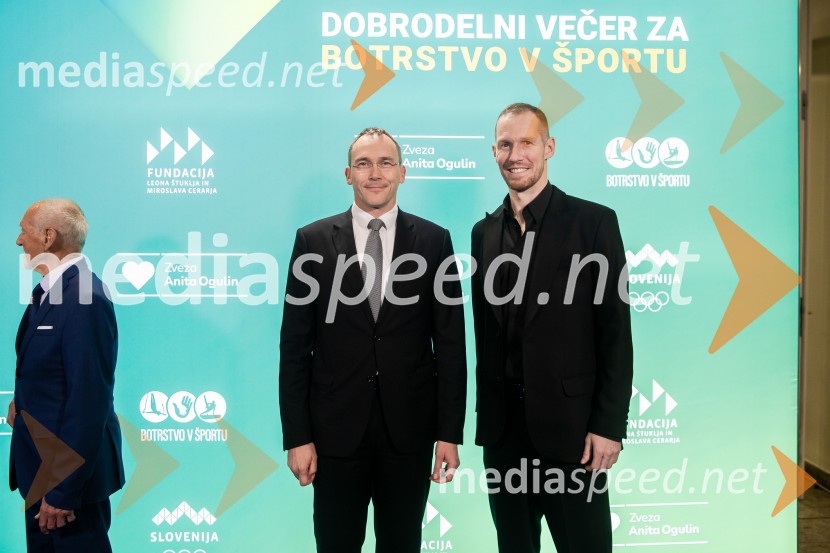 Dobrodelni večer OKS-ja z odbojkarjem Tinetom Urnautom