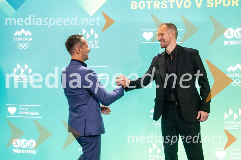 Dobrodelni večer OKS-ja z odbojkarjem Tinetom Urnautom