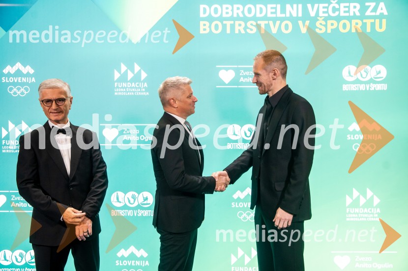 Dobrodelni večer OKS-ja z odbojkarjem Tinetom Urnautom