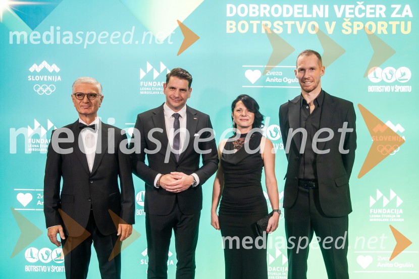 Dobrodelni večer OKS-ja z odbojkarjem Tinetom Urnautom