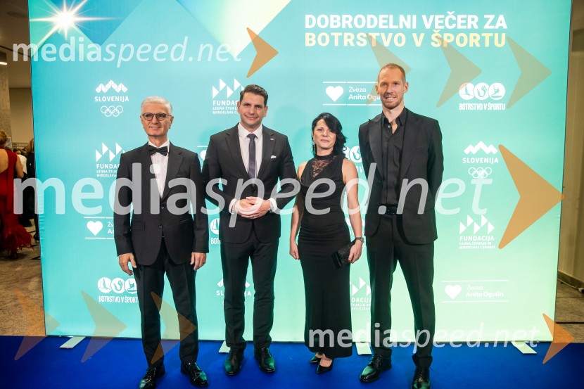 Dobrodelni večer OKS-ja z odbojkarjem Tinetom Urnautom
