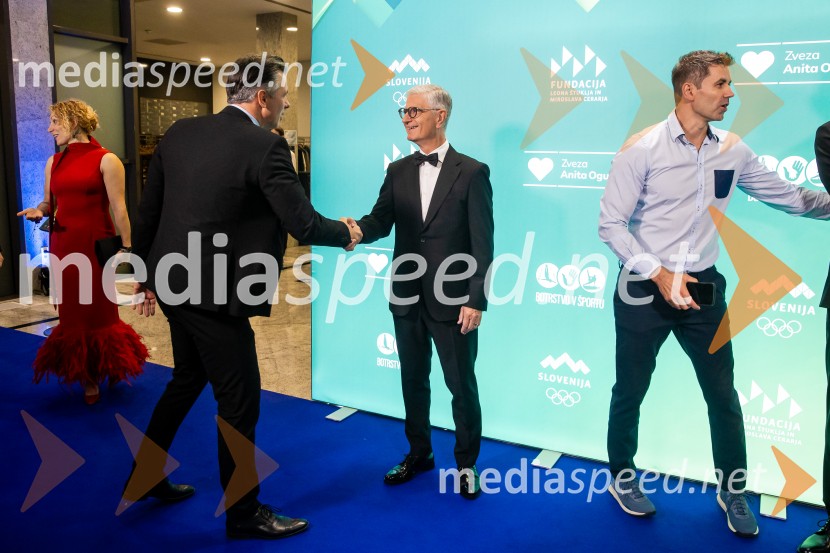 Dobrodelni večer OKS-ja z odbojkarjem Tinetom Urnautom