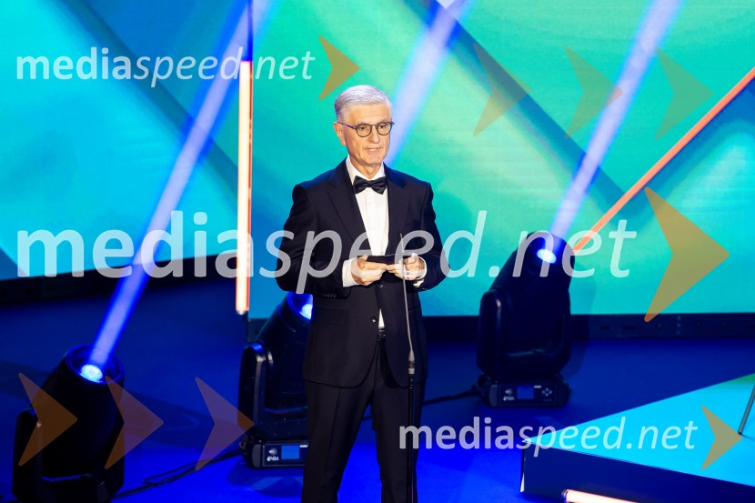 Dobrodelni večer OKS-ja z odbojkarjem Tinetom Urnautom