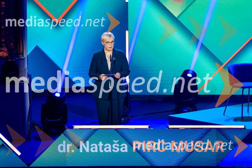 Dobrodelni večer OKS-ja z odbojkarjem Tinetom Urnautom