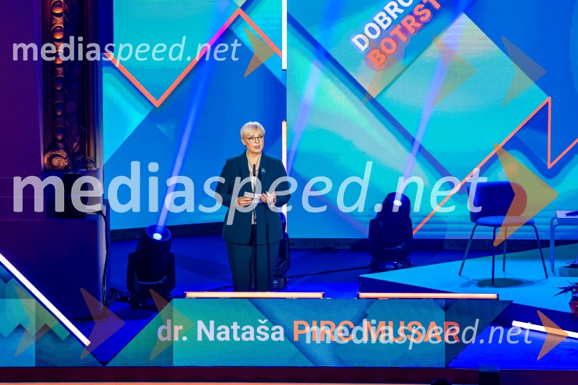 Dobrodelni večer OKS-ja z odbojkarjem Tinetom Urnautom