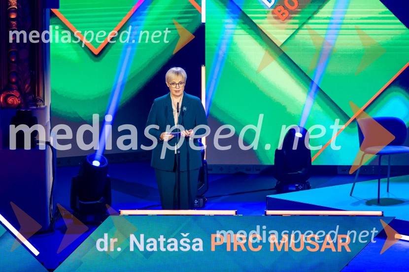 Dobrodelni večer OKS-ja z odbojkarjem Tinetom Urnautom