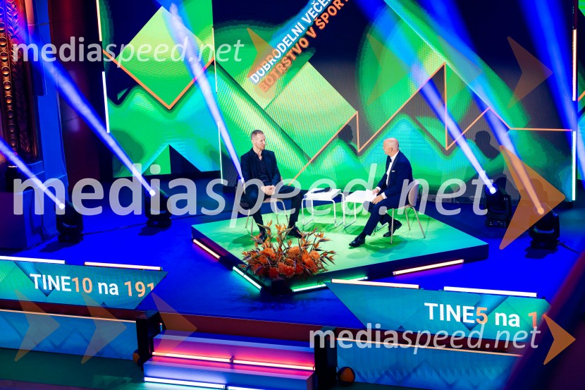 Dobrodelni večer OKS-ja z odbojkarjem Tinetom Urnautom