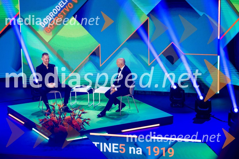 Dobrodelni večer OKS-ja z odbojkarjem Tinetom Urnautom