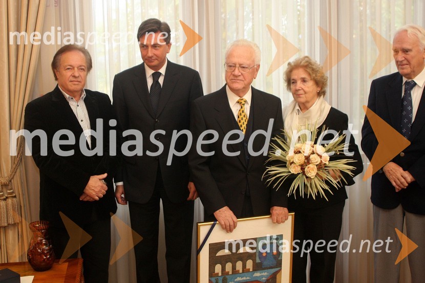 Alfi Nipič, pevec, Borut Pahor, predsednik vlade Republike Slovenije, Slavko Avsenik, legenda slovenske narodno-zabavne glasbe in soproga BrigitaSlavko Avsenik, 80 let, sprejem pri Borutu Pahorju