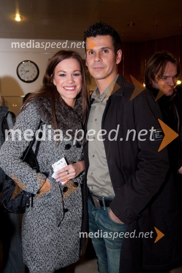 Rebeka Dremelj, pevka in Miss Slovenije 2001 in fant Sandi ŠkalerMesar za vse večne čase, premiera