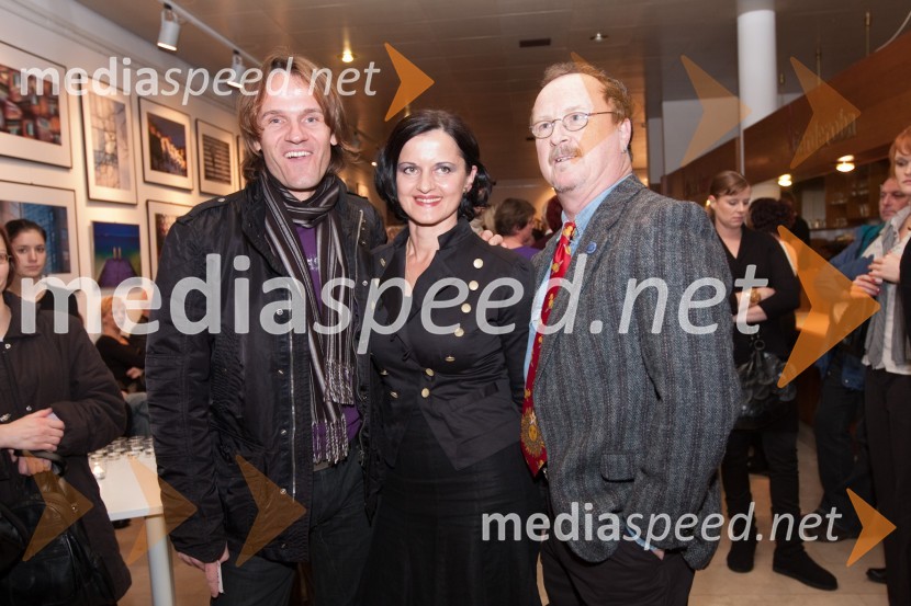 	Robert Dragar, skupina Victory, Irena Brunec, kiparka in Tomaž Domicelj, glasbenikMesar za vse večne čase, premiera