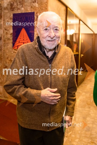  Andrej Vodušek, programski direktor Radia 1 in vodja fundacijeKako se naučiti dvojine, premiera, Prešernovo gledališče Kranj