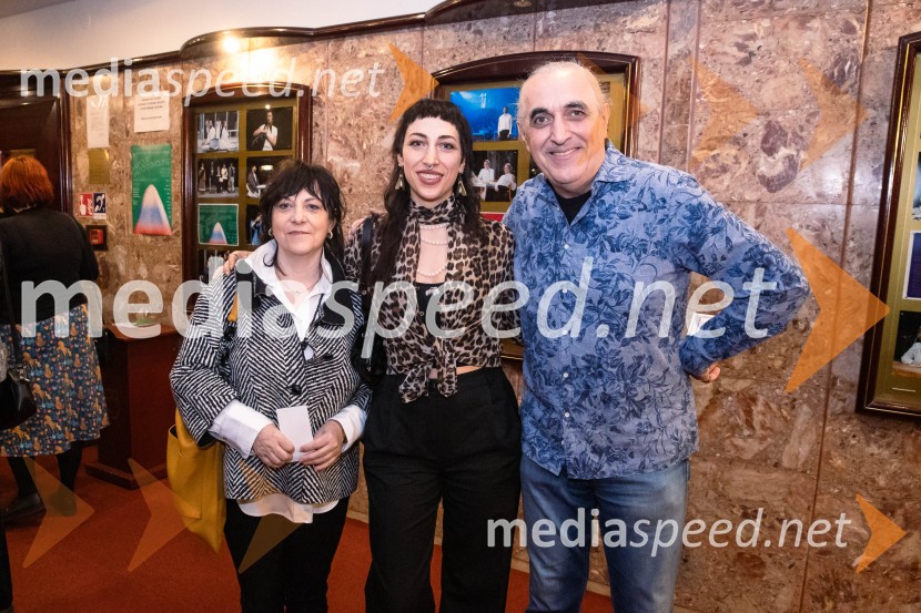  ... ;  Zala Julija Kavčič;  Igor KavčičKako se naučiti dvojine, premiera, Prešernovo gledališče Kranj