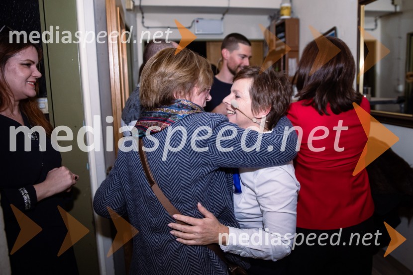  Vesna  Slapar, igralkaKako se naučiti dvojine, premiera, Prešernovo gledališče Kranj