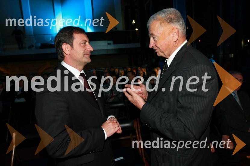 Karl Viktor Erjavec, minister za okolje in prostor RS in prof. dr. Baldomir Zajc, predsednik Slovenske inženirske zvezeInženirska zbornica Slovenije, Podelitev nagrad za inovativnost 2009